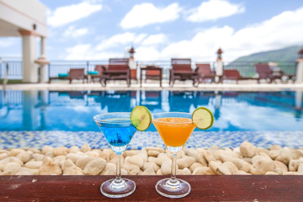 Az Hotel Patong Экстерьер фото