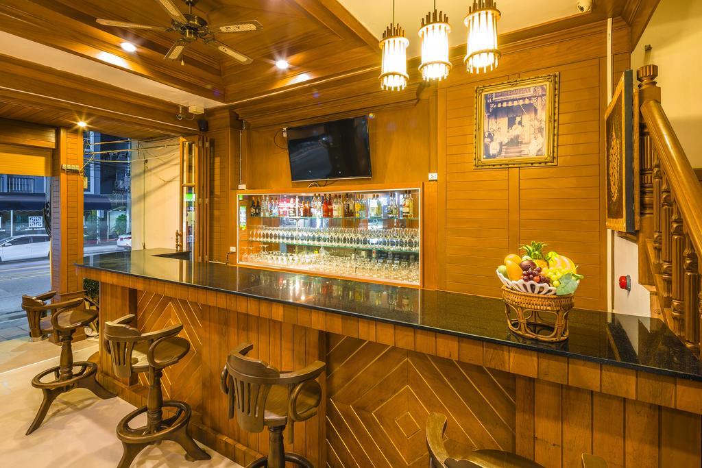 Az Hotel Patong Экстерьер фото