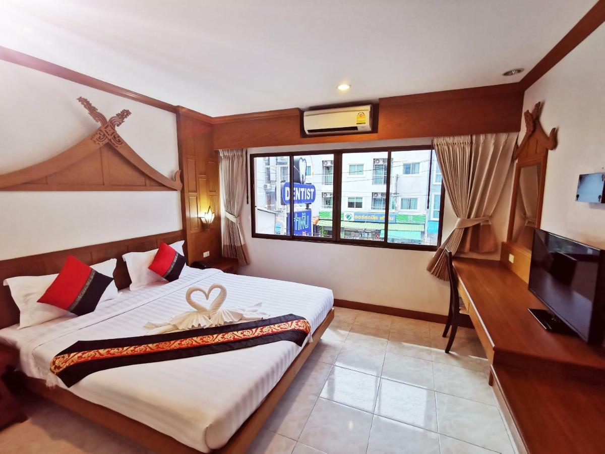 Az Hotel Patong Экстерьер фото