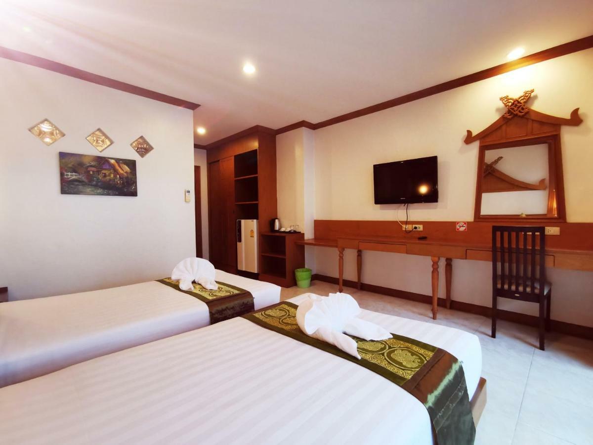 Az Hotel Patong Экстерьер фото