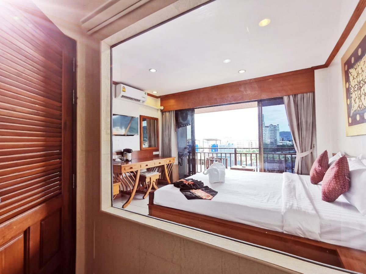 Az Hotel Patong Экстерьер фото