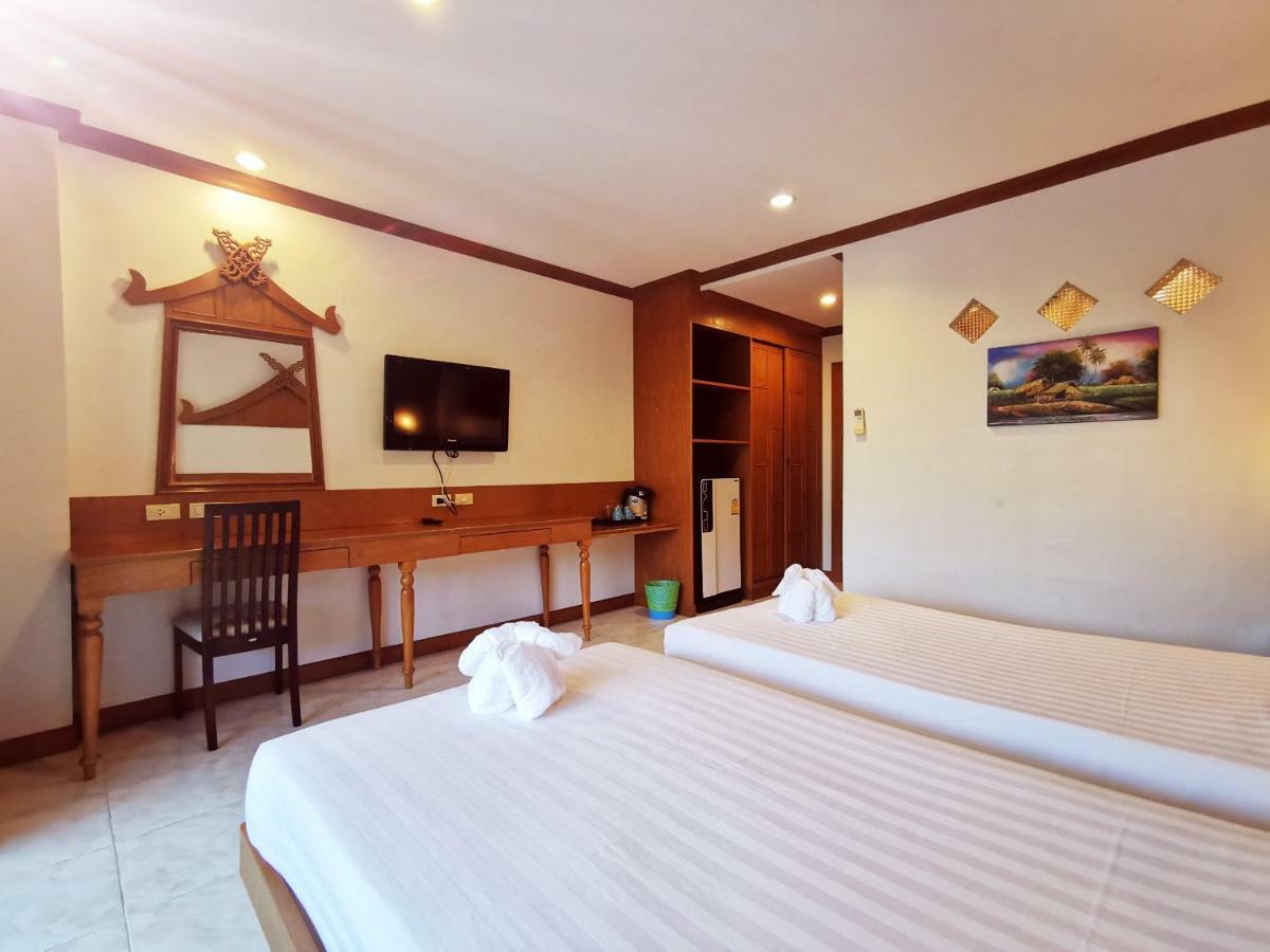 Az Hotel Patong Экстерьер фото