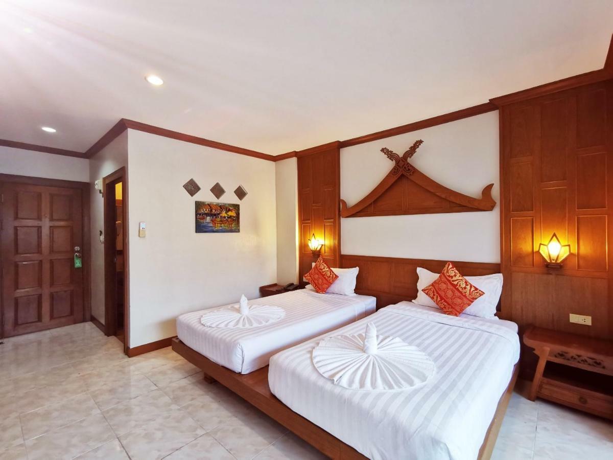 Az Hotel Patong Экстерьер фото