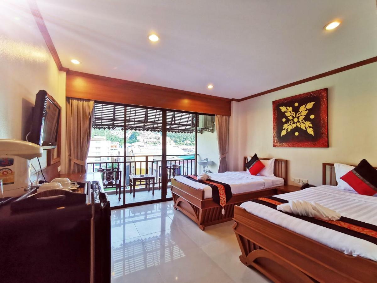 Az Hotel Patong Экстерьер фото