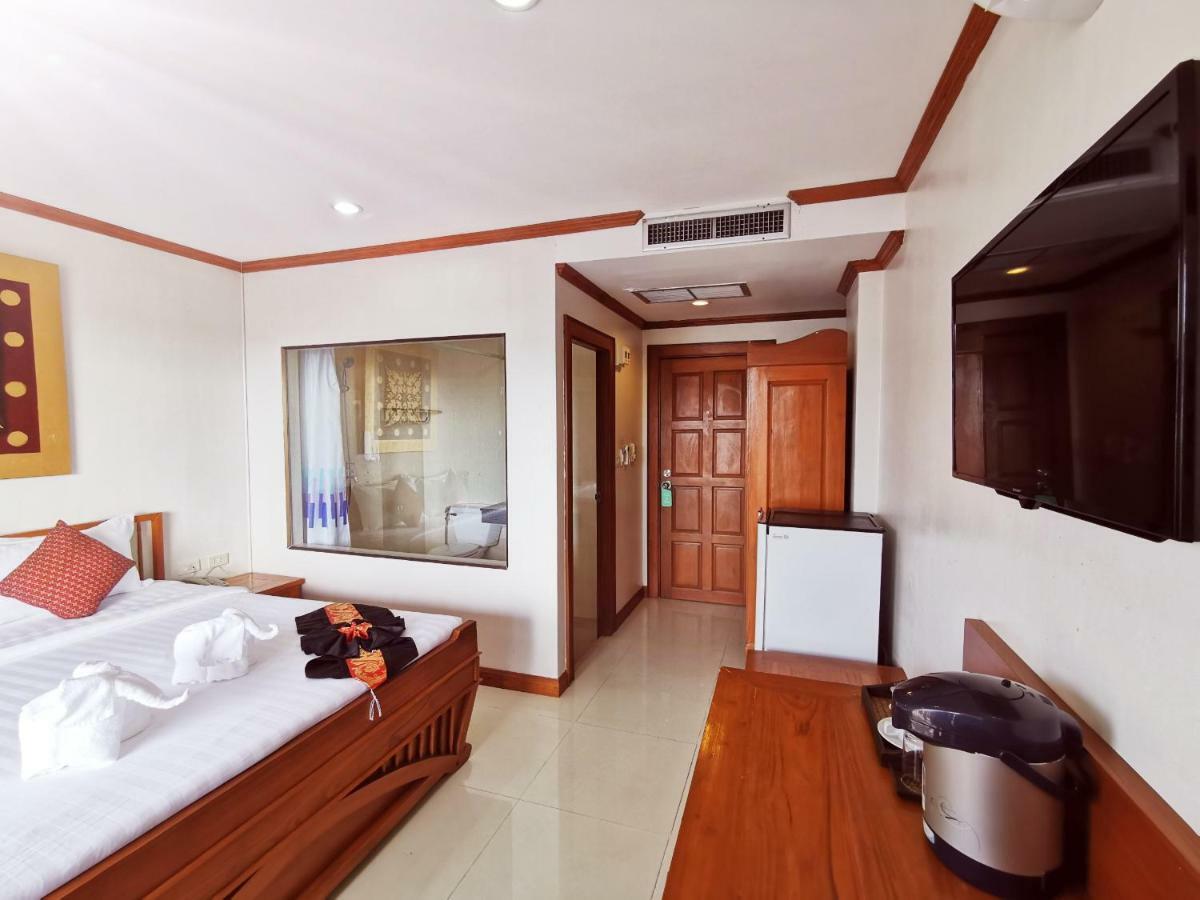 Az Hotel Patong Экстерьер фото