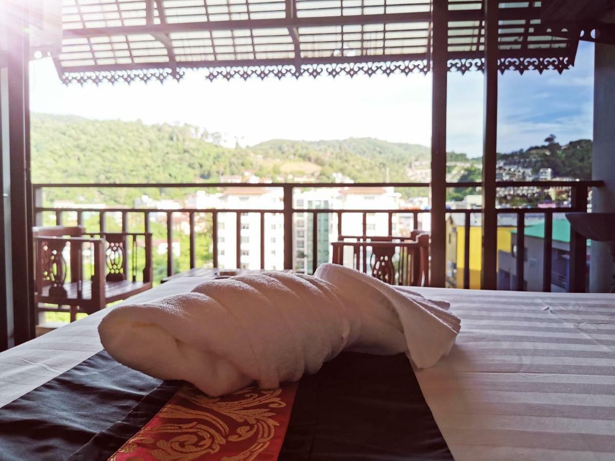 Az Hotel Patong Экстерьер фото