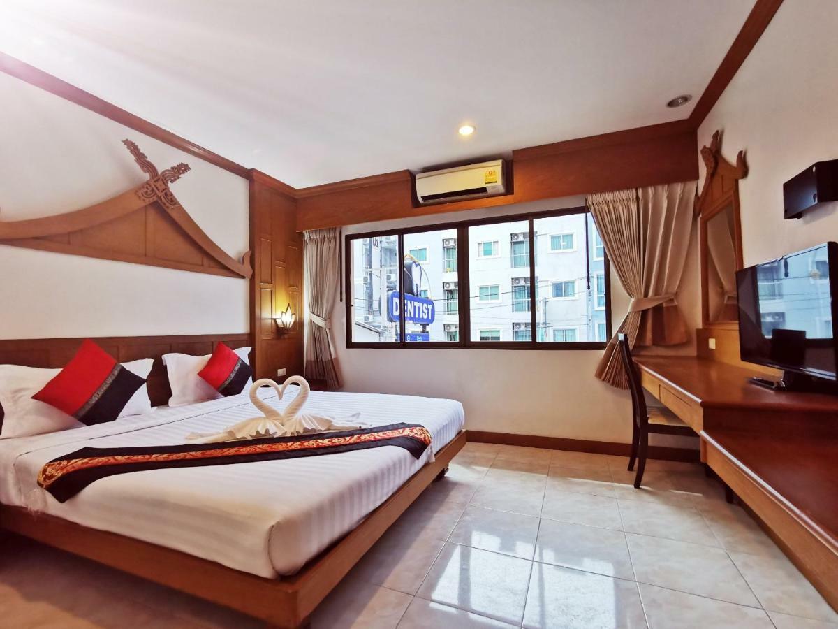 Az Hotel Patong Экстерьер фото